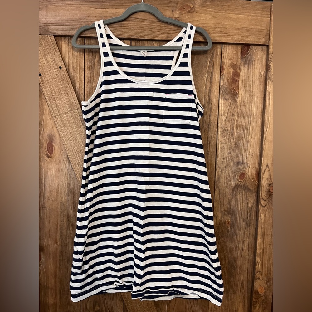 Lightly worn tunic style dress or swim coverup